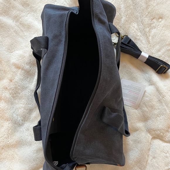 Thirty One Duffle - New with tags! - Picture 3 of 5